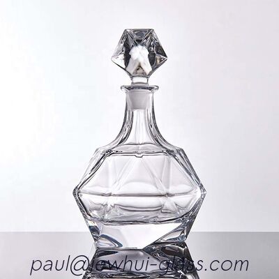 คุณภาพ  21.5mm Liquor Decanter Bottle Barware Diamond Cut Crystal Whiskey Decanter โรงงาน